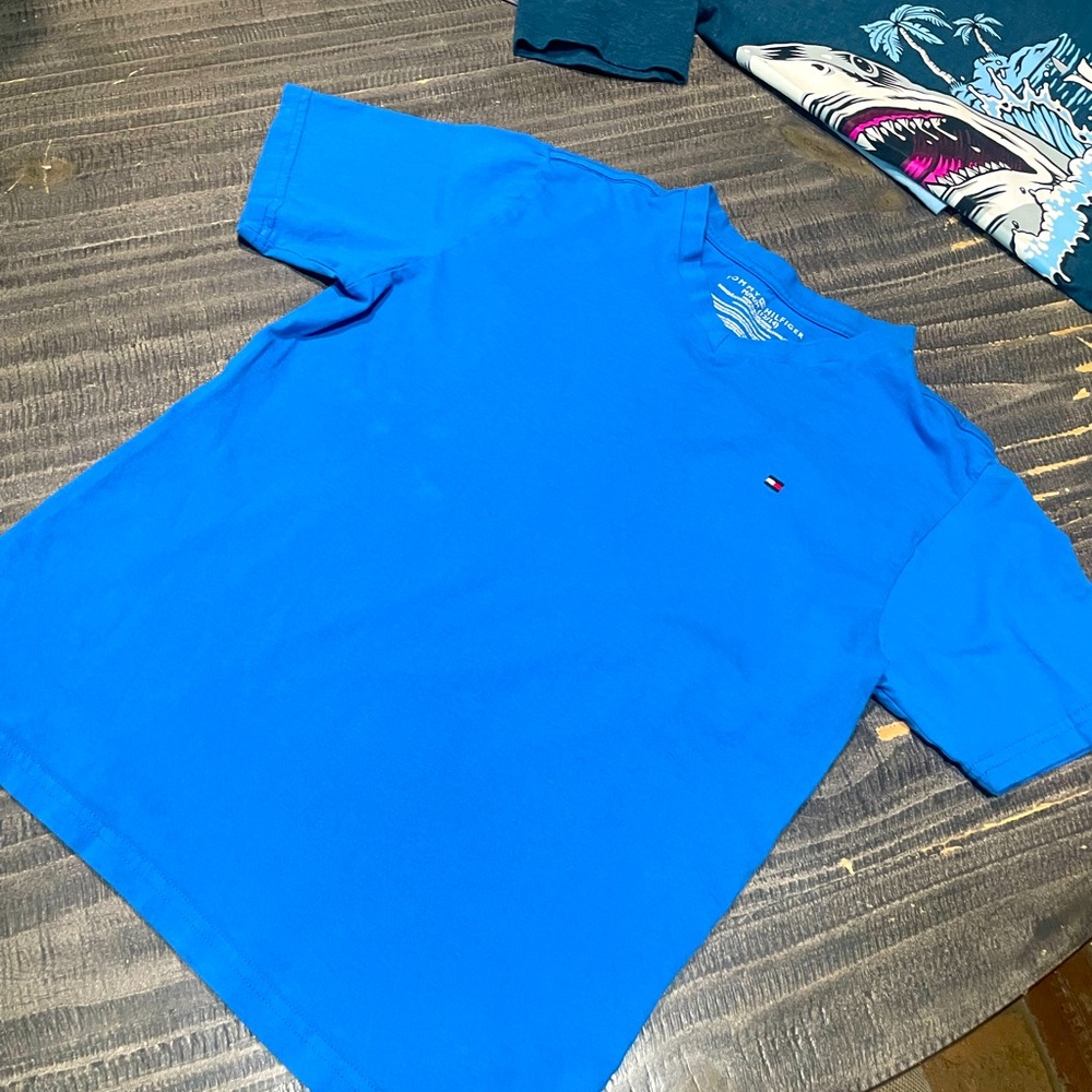 Boys Size 10-12 Tommy soft tshirt - blue